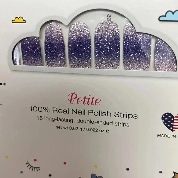 COLOR STREET ACHIEVE GRAPENESS PURPLE GLITTER NAIL STRIPS - PETITE - Picture 4 of 5